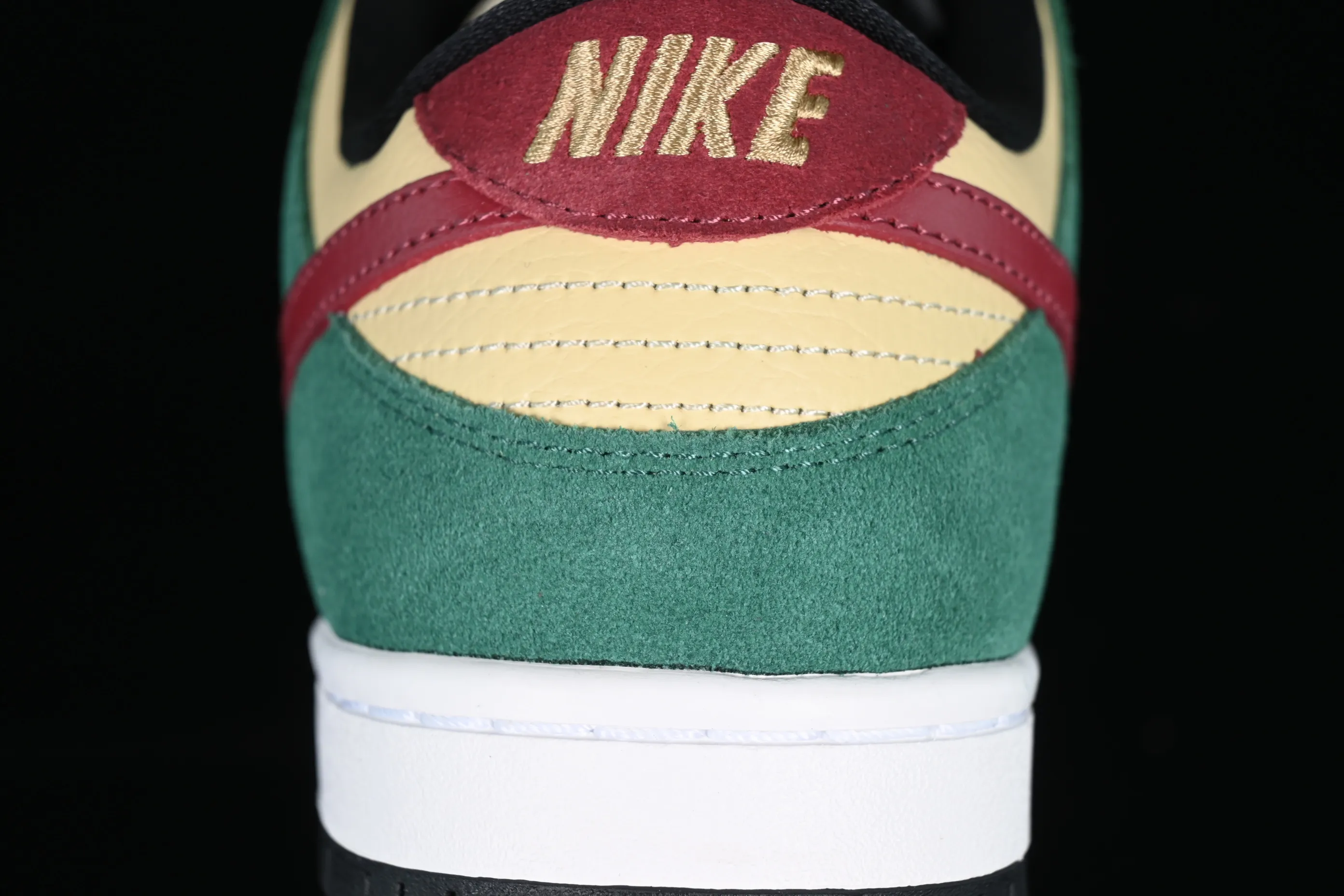 All categories Nk SB Dunk series Nk SB Dunk Low low-top sneakers Nk SB Dunk Low Pro SB smashed backboard fashion casual sneakers 304292-700